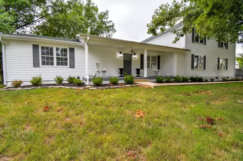 1000 Five Points Rd, Pulaski, TN 38478