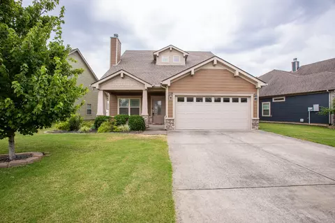 5821 Enclave Dr, Murfreesboro, TN 37128