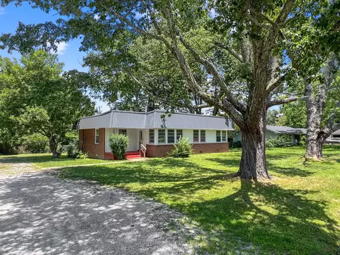 617 Larrymore Dr, Manchester, TN 37355