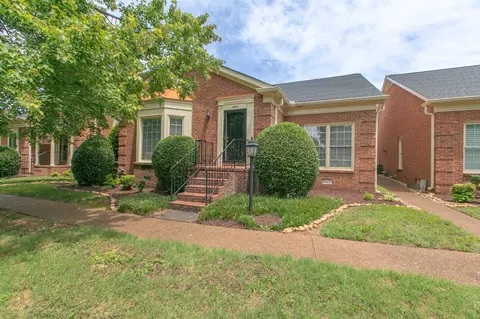 1625 Elliston Pl, Murfreesboro, TN 37129