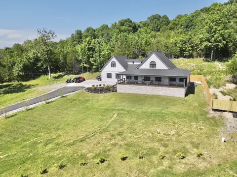 5271 Bradyville Rd, Readyville, TN 37149