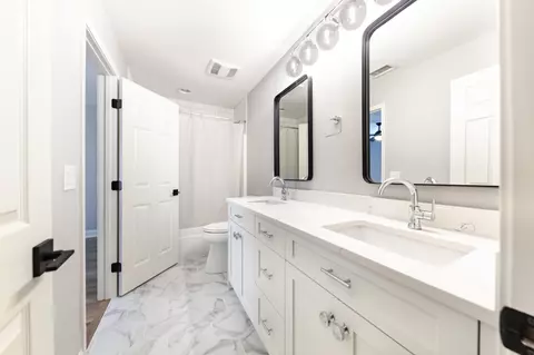 Bath - 2012 Terragreen Ct, Murfreesboro, TN 37130 photo 4 of 4