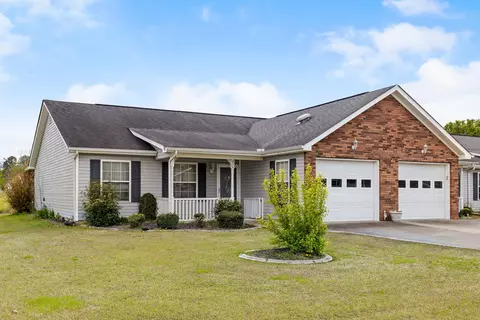 80 Flagstone Dr, Rossville, GA 30741