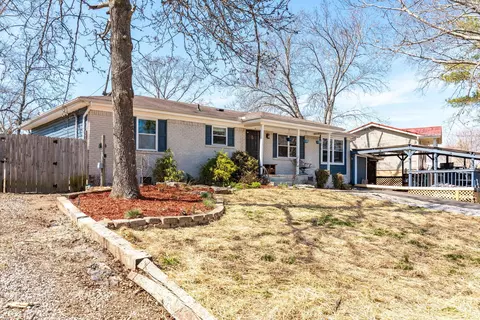 4130 E Freedom Cir, Ooltewah, TN 37363 photo 2