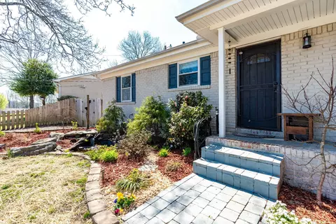4130 E Freedom Cir, Ooltewah, TN 37363