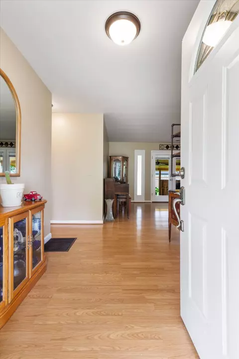 115 Sam Davis Dr, Springfield, TN 37172 photo 2