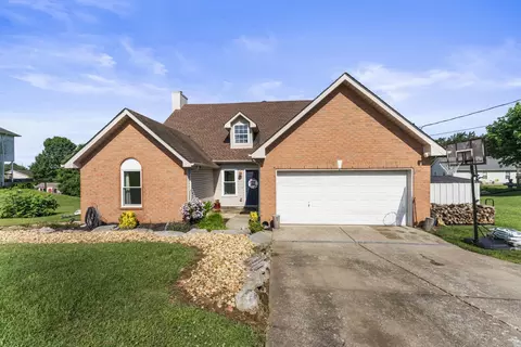 628 Holland Ridge Dr, La Vergne, TN 37086