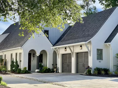 451 E College St, Murfreesboro, TN 37130