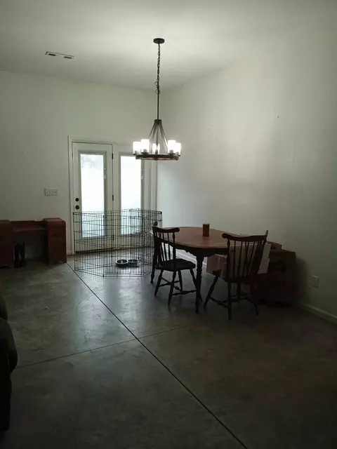 Dining - 192 Bell Rd, Morrison, TN 37357 photo 1 of 1
