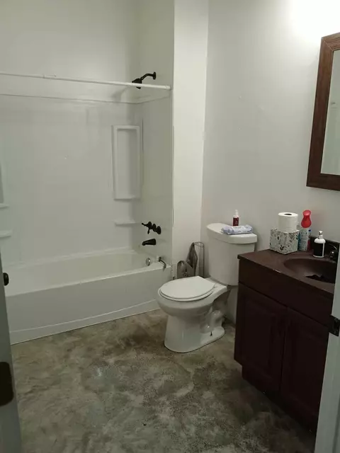 Bath - 192 Bell Rd, Morrison, TN 37357 photo 2 of 2