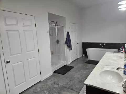 Bath - 192 Bell Rd, Morrison, TN 37357 photo 1 of 2