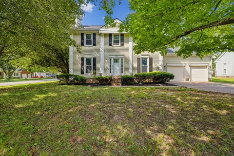 735 Riverview Dr, Franklin, TN 37064