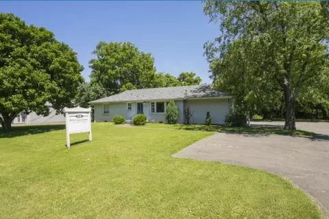 810 Meadowlark Ln, Goodlettsville, TN 37072