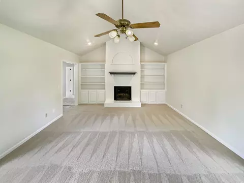 Living - 208 Timberlake Dr, Springfield, TN 37172 photo 2 of 2