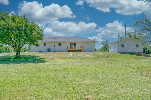 Exterior - 10335 Goff Ridge Rd, Baxter, TN 38544 photo 7 of 10