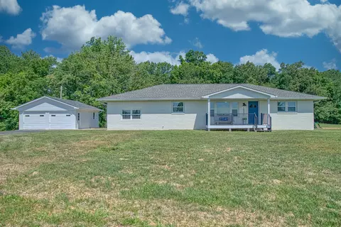 Exterior - 10335 Goff Ridge Rd, Baxter, TN 38544 photo 3 of 10