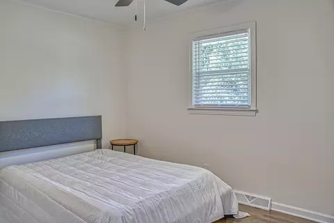 Bedroom - 10335 Goff Ridge Rd, Baxter, TN 38544 photo 1 of 2