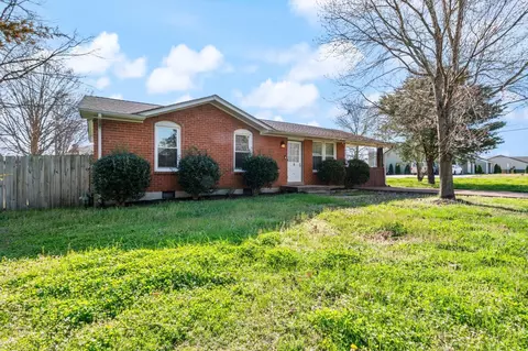238 Old Shackle Island Rd, Hendersonville, TN 37075