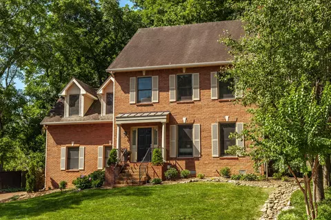 805 N Highlands Ct, Nashville, TN 37221