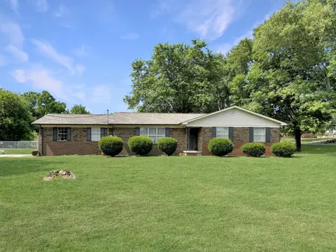 915 SW Smith Dr, Cleveland, TN 37311