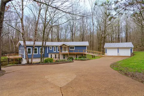 2017 Carver Dr, Greenbrier, TN 37073