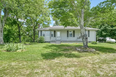 4811 York Hwy, Hilham, TN 38568