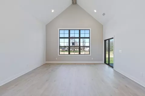442 W Foxrun, Springfield, TN 37172 photo 4