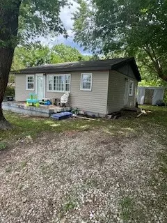 37 Polston Ave, Lafayette, TN 37083