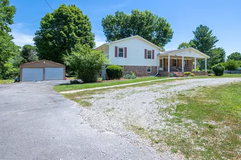 36 N Barbara Cir, Mcminnville, TN 37110