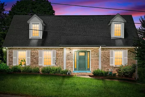 2000 W Creek Ct, Clarksville, TN 37040