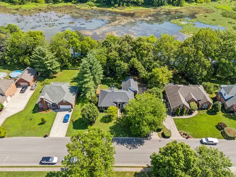 1627 Kensington Dr, Murfreesboro, TN 37130