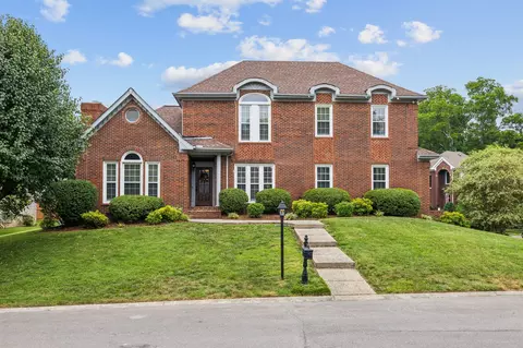 200 Belle Lake Dr, Nashville, TN 37221