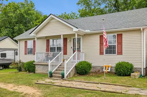 116 Greystone Dr, Springfield, TN 37172 photo 3