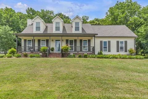 4014 Cantebury Dr, Culleoka, TN 38451