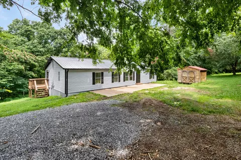 2177 Highway 76, Adams, TN 37010