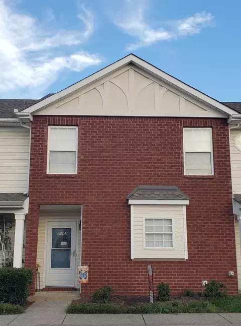 6006 Sagi Cir, La Vergne, TN 37086
