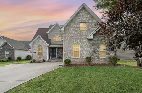240 Misty Dr, Pleasant View, TN 37146