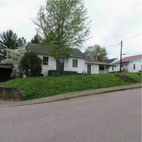 505 Adams Ct, Clarksville, TN 37040