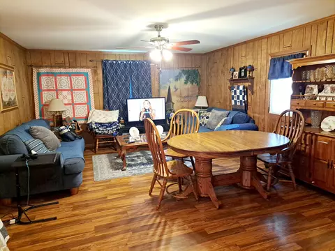 Living - 8317 Gordon Ln, Hermitage, TN 37076 photo 1 of 2