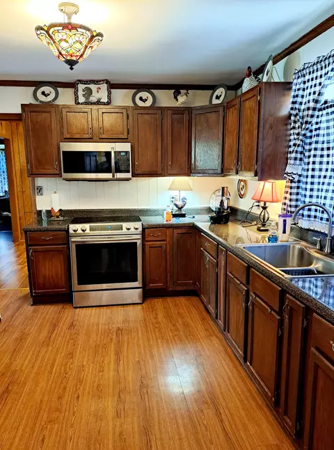 Kitchen - 8317 Gordon Ln, Hermitage, TN 37076 photo 1 of 3
