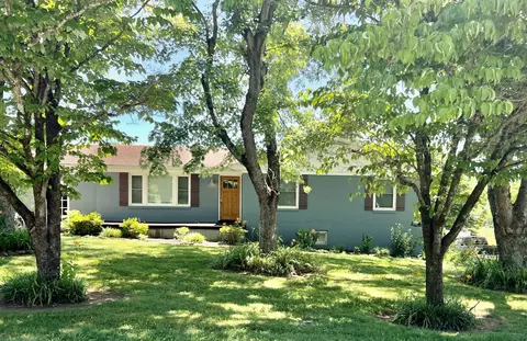 9 Hickman Hwy, Gordonsville, TN 38563