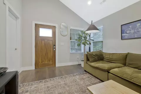 Entry Way - 339 Maple St, Madison, TN 37115 photo 2 of 3