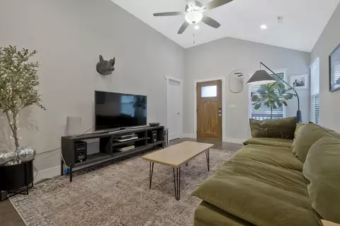 Entry Way - 339 Maple St, Madison, TN 37115 photo 1 of 3
