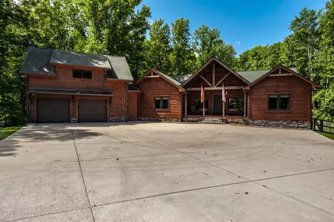 562 Ridgeview Dr, Pegram, TN 37143