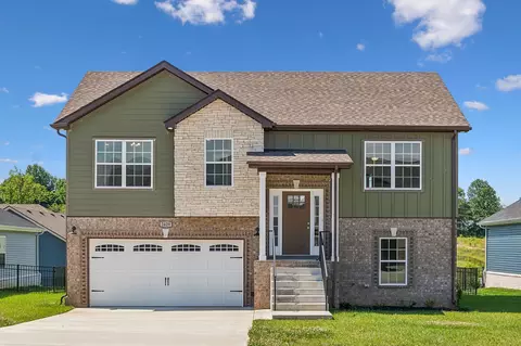 2629 Rafiki Dr, Clarksville, TN 37042