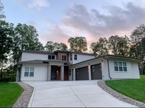 561 Gauri Way, Mcminnville, TN 37110