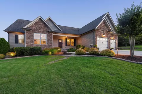 41 Cheshire Crossing Dr, Rock Spring, GA 30739