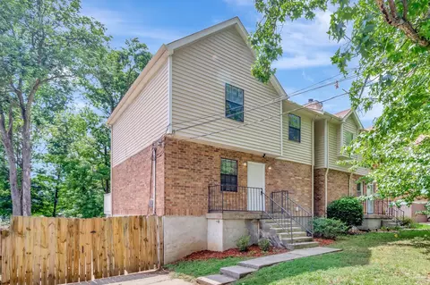 5162 Hunters Point Ln, Hermitage, TN 37076