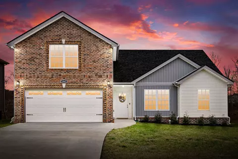 1062 Whitney Dr, Clarksville, TN 37042