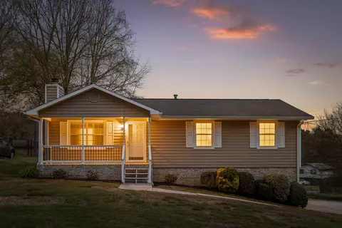 5337 Hunter Village Dr, Ooltewah, TN 37363